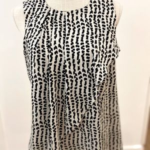 EUC Ann Taylor perfectly fitting shell, Size 6